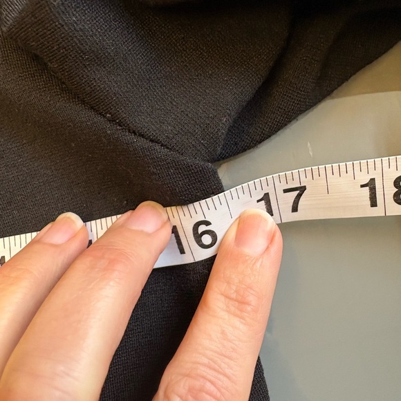 Guess Black Peplum Blouse Long Sleeve faux leather snakeskin women's size Small - Picture 6 of 7